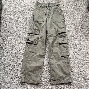 Hollister Green Ultra High-Rise Baggy Cargo Pants